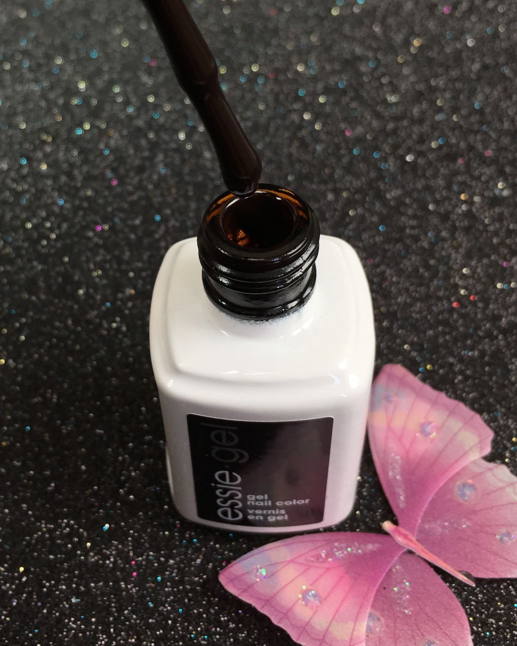 Essie Wicked 249G Gel Nail Color I gel-nail.com