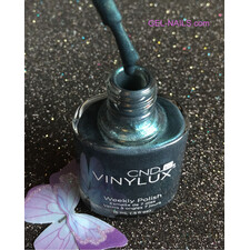 CND VINYLUX FERN FLANNEL #224 WEEKLY POLISH