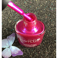 CND VINYLUX MAGENTA MISCHIEF #209 WEEKLY POLISH