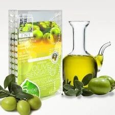 VOESH DELUXE PEDICURE IN A BOX 4 IN 1 - SOAK, SCRUB, MASQUE, MASSAGE - OLIVE SENSATION