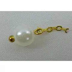 NAIL DANGLE - PEARL WHITE WITH GOLD CHAIN