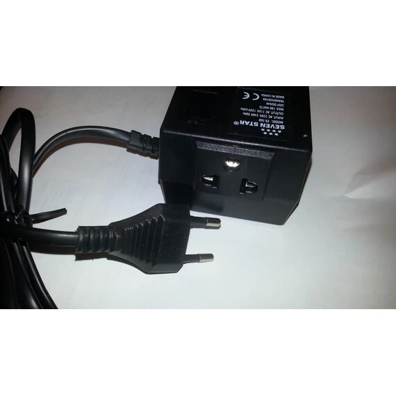 POWER CONVERTER 100W 220V-110V