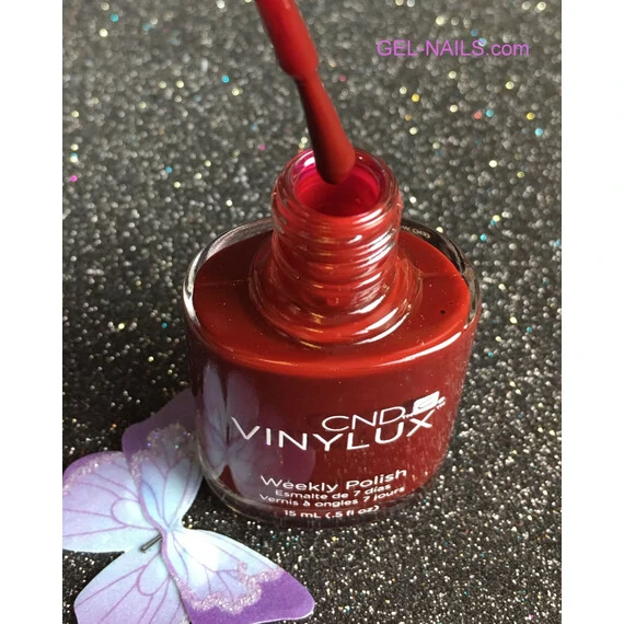 CND VINYLUX OXBLOOD #222 WEEKLY POLISH