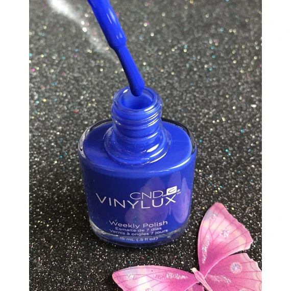 CND VINYLUX BLUE EYESHADOW #238 WEEKLY POLISH
